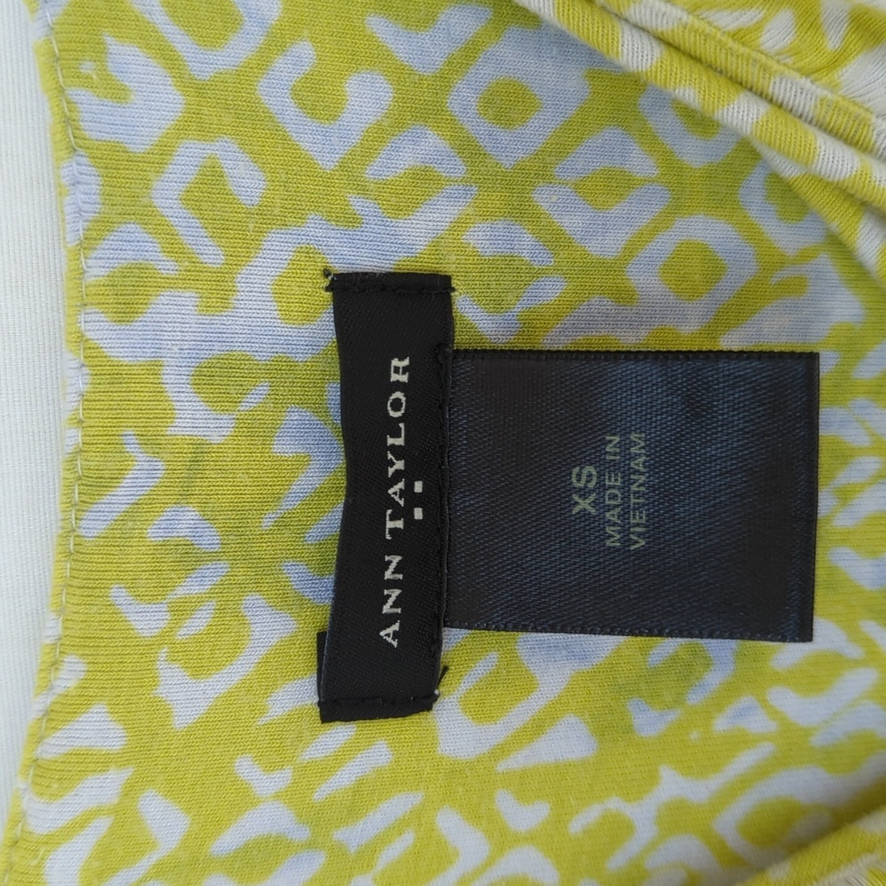 ANN TAYLOR | Sleeveless Empire Waist Chartreuse & White Dress - Picture 7 of 10